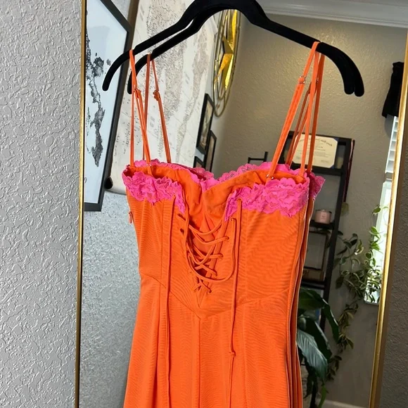 open lace back dress IZA ORANGE COWL MAXI DRESS  OFUURE